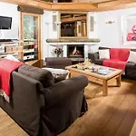Hotel Les Pelerins - Year *