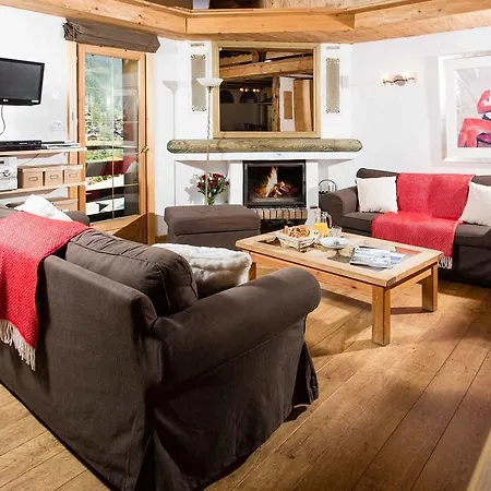 Hotel Les Pelerins - Year *