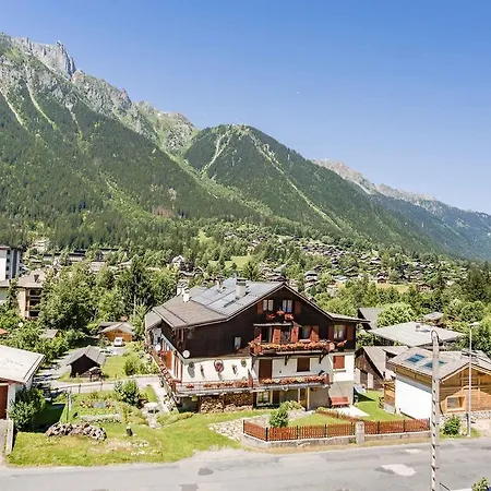 Les Pelerins - Year Chamonix