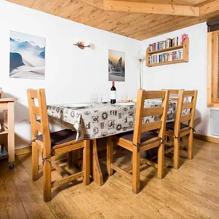 Les Pelerins - Year شامونكس